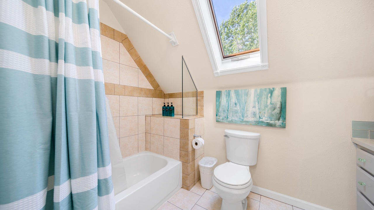 Photo of Bathroom in Garden District