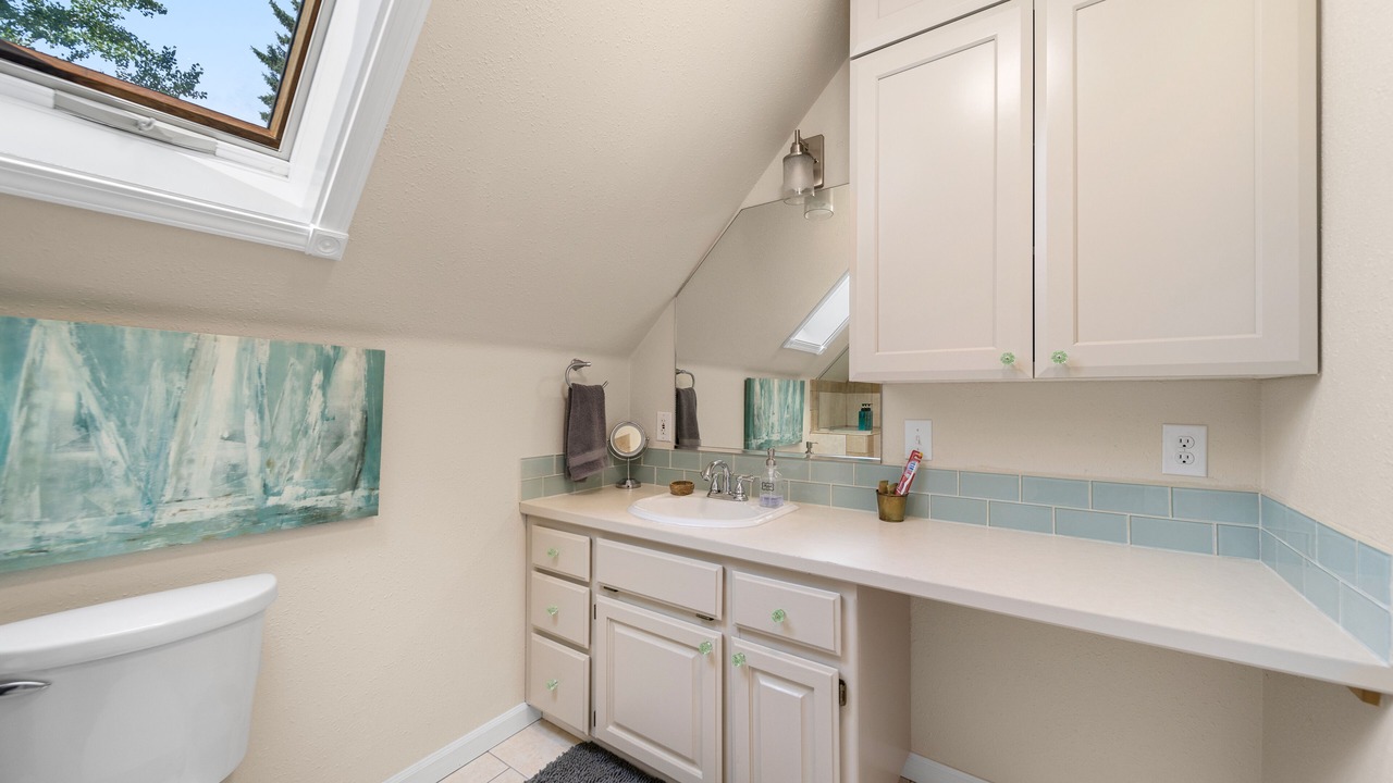 Photo of Bathroom in Garden District