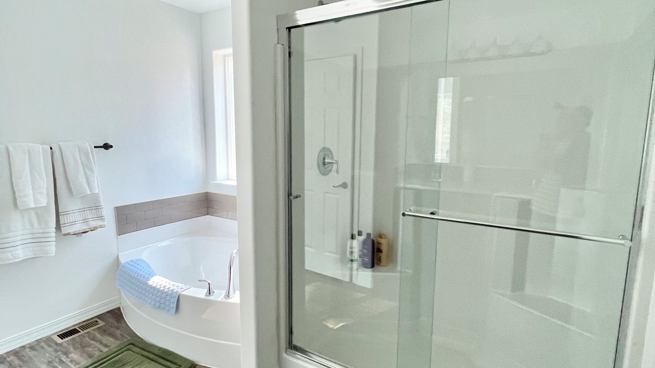 Photo of Bathroom in Deschutes River Woods