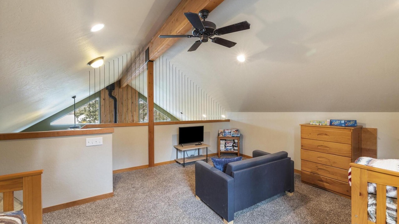 Photo of Livingroom in Hayden