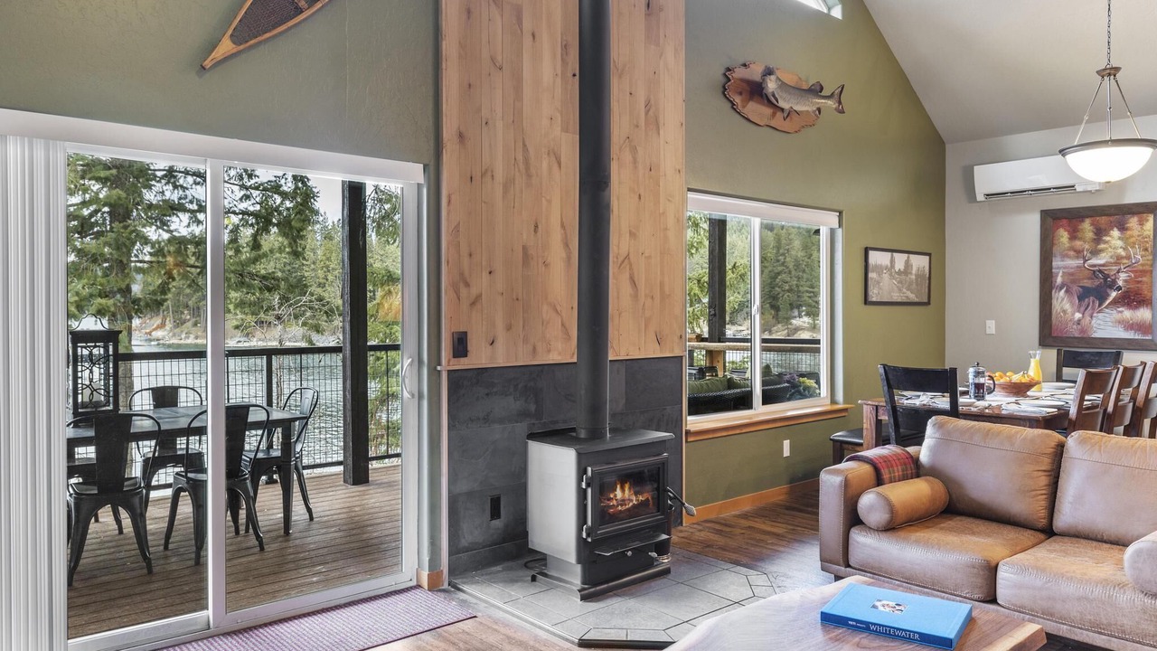 Photo of Livingroom in Hayden