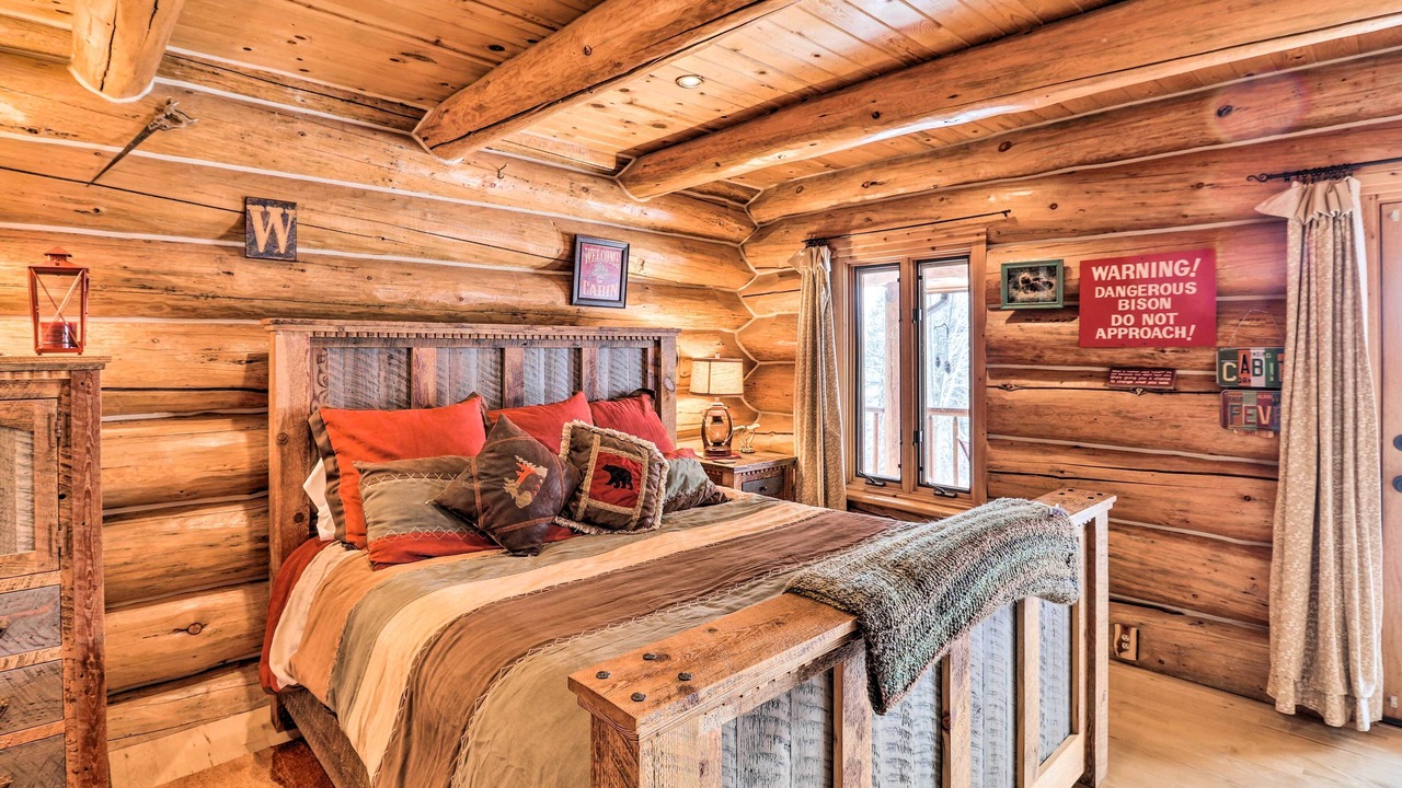 Photo of Bedroom in Columbia Falls