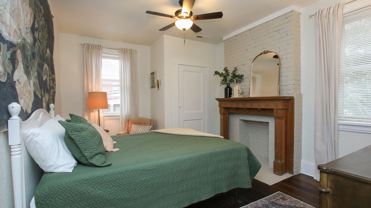 Photo of Bedroom in Pittsburgh