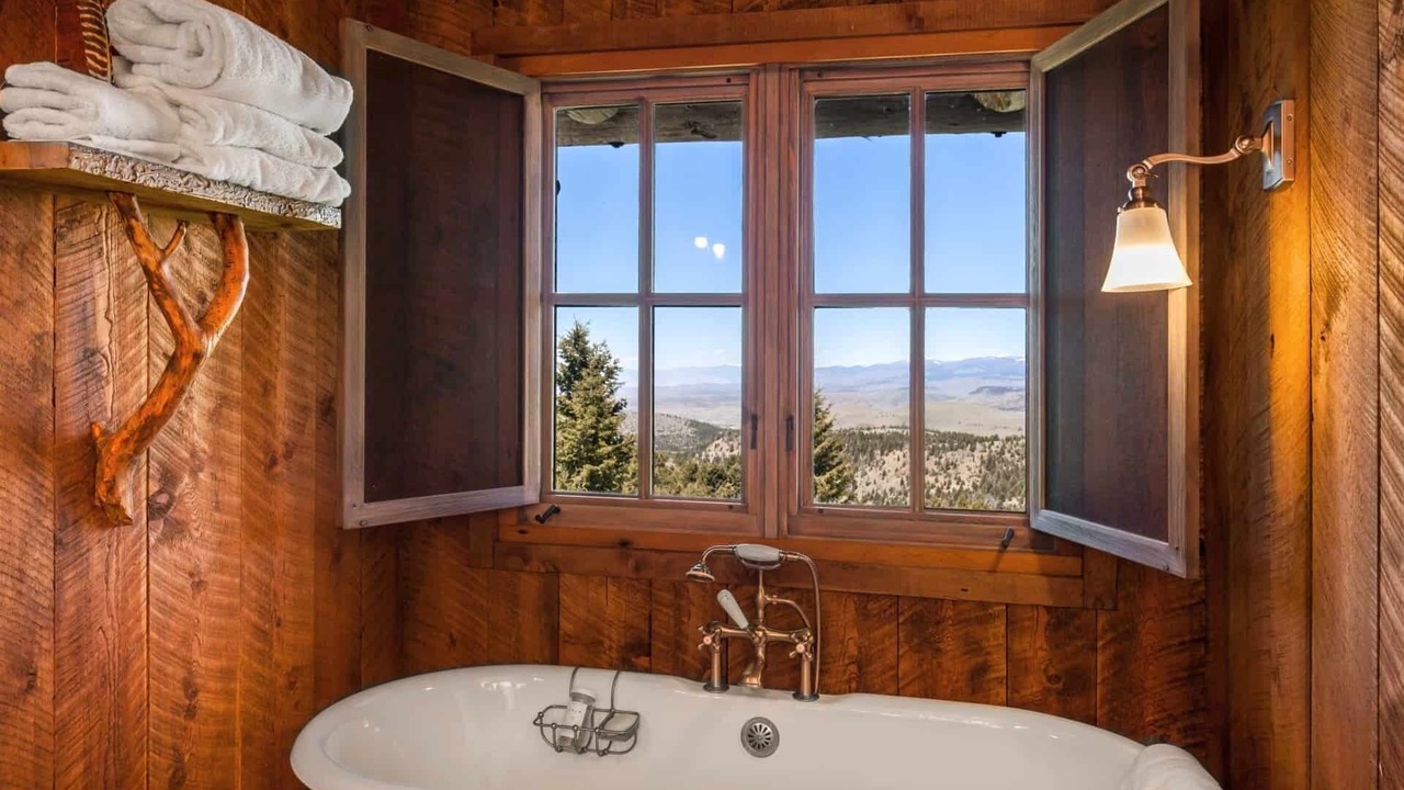 Photo of Bathroom in Ennis