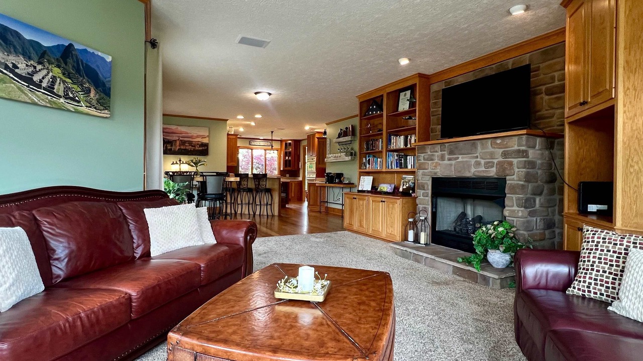 Photo of Livingroom in New Philadelphia