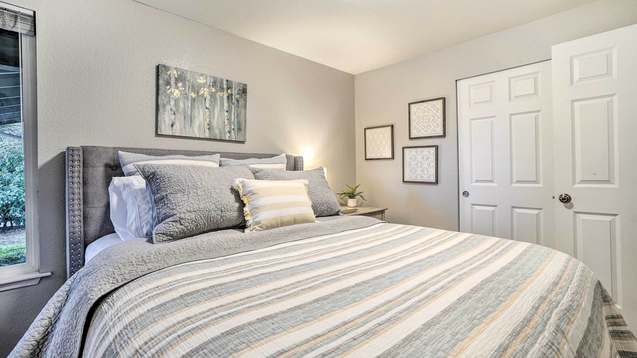 Photo of Bedroom in Picnic Point-North Lynnwood