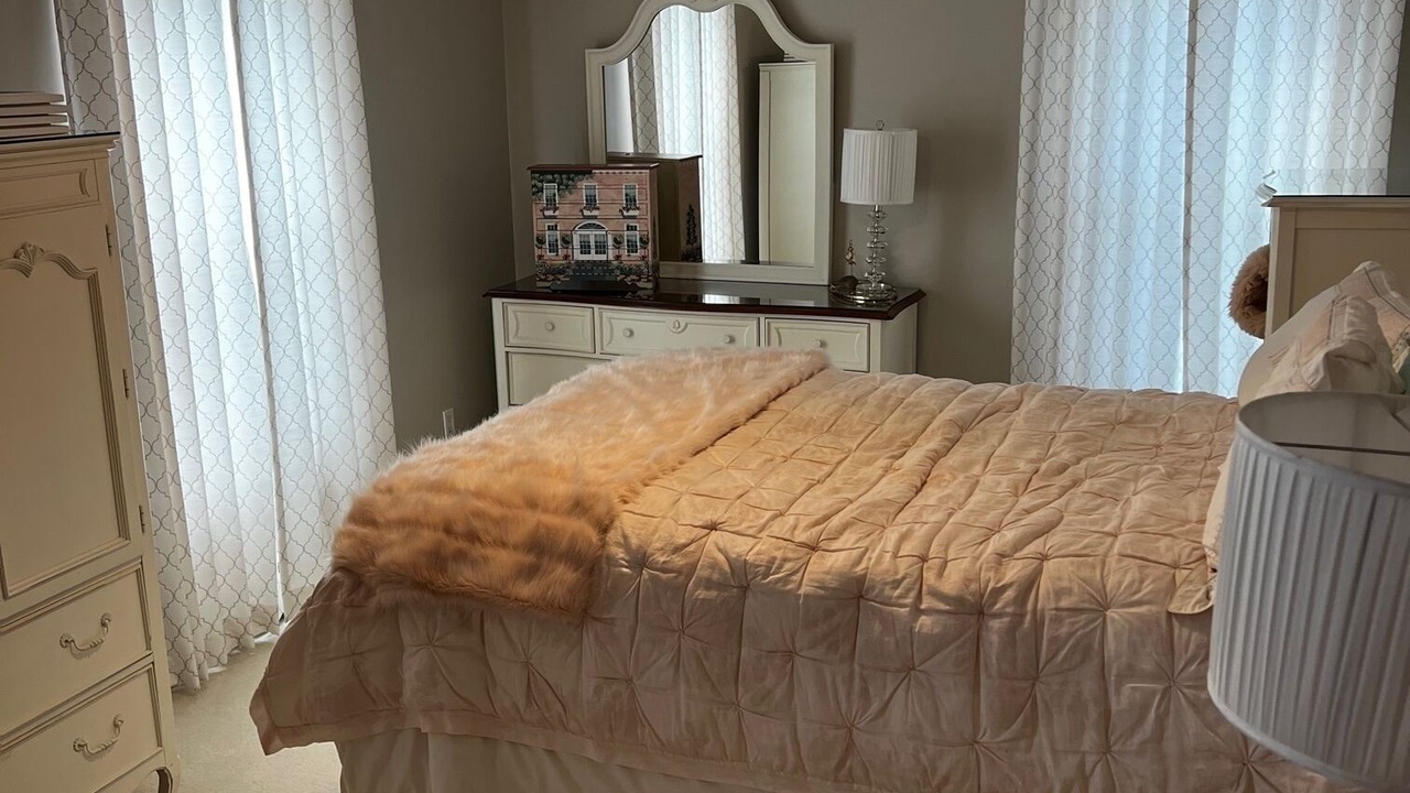 Photo of Bedroom in Ohioville