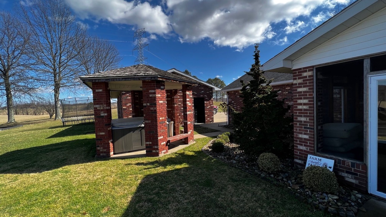 Photo of Outdoor in Ohioville