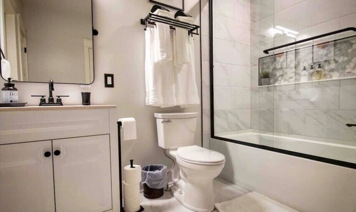 Photo of Bathroom in Fountain Square