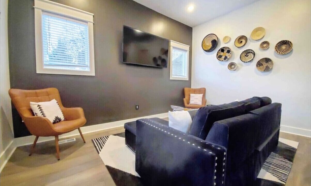 Photo of Livingroom in Fountain Square