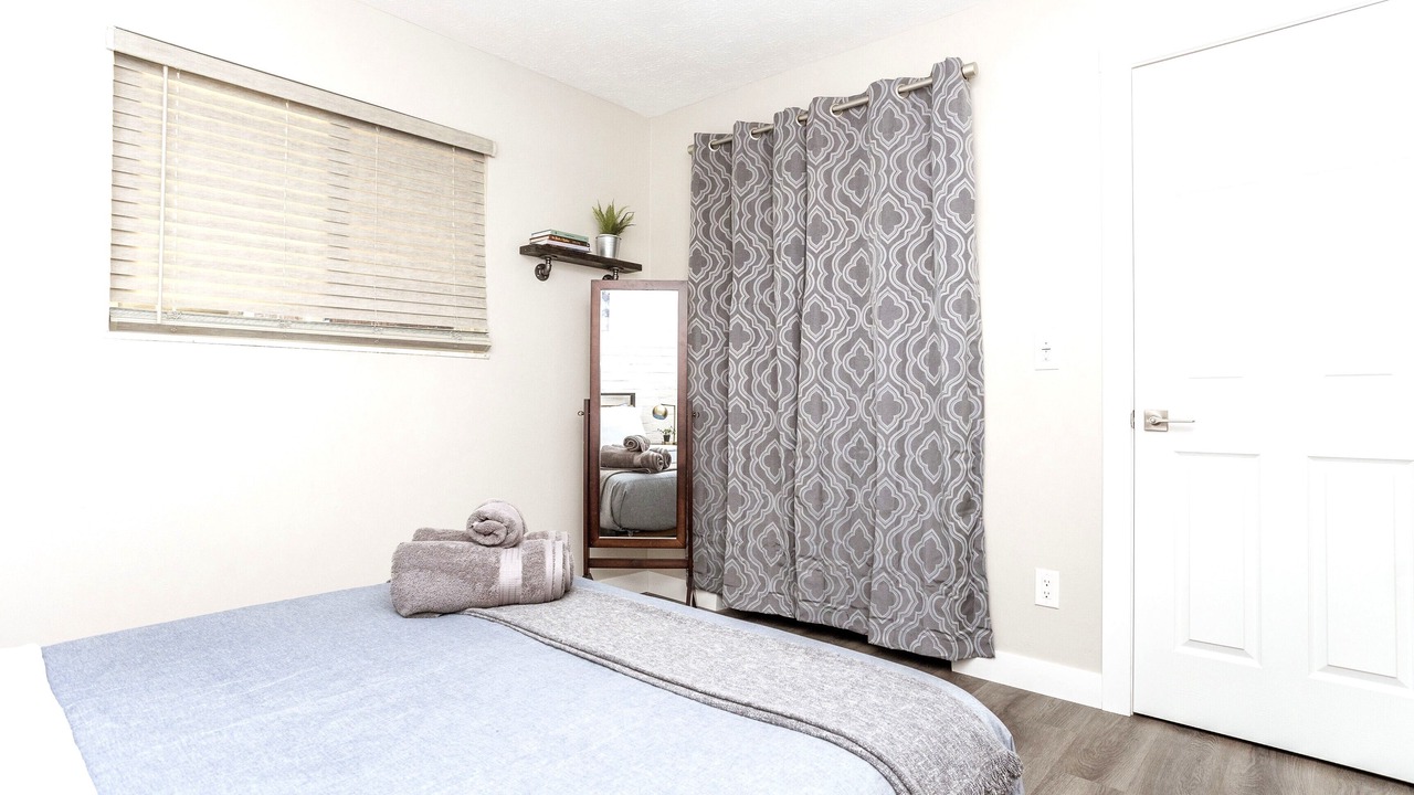 Photo of Bedroom in Weinland Park