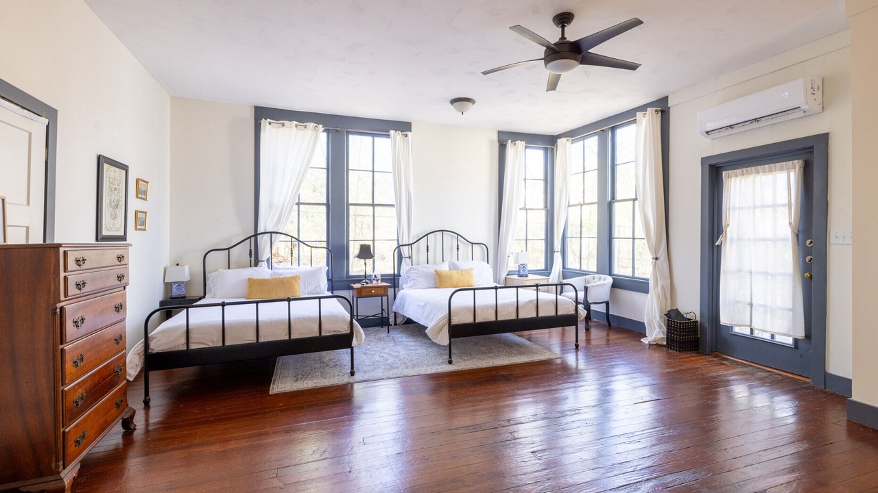 Photo of Bedroom in Heritage