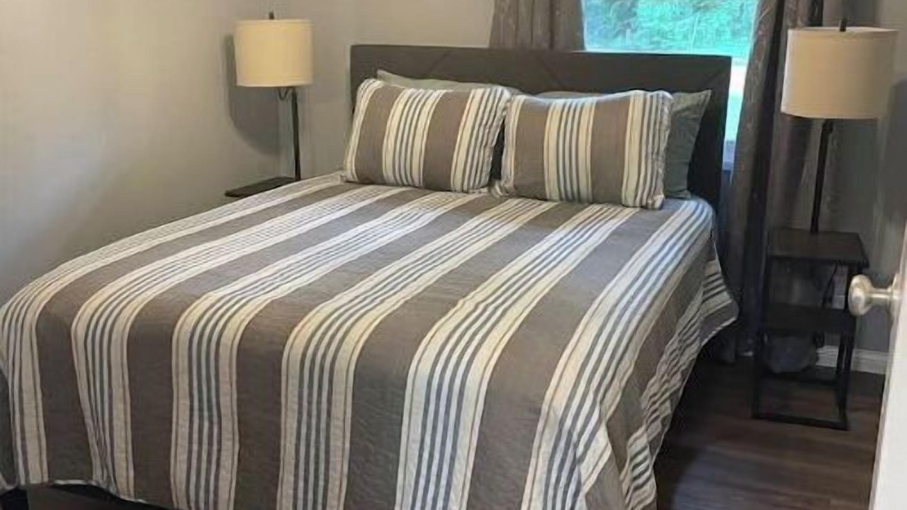 Photo of Bedroom in Greenwood
