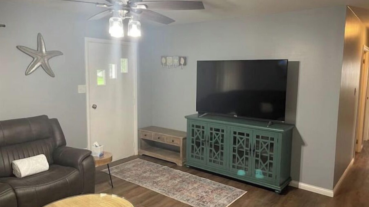 Photo of Livingroom in Greenwood