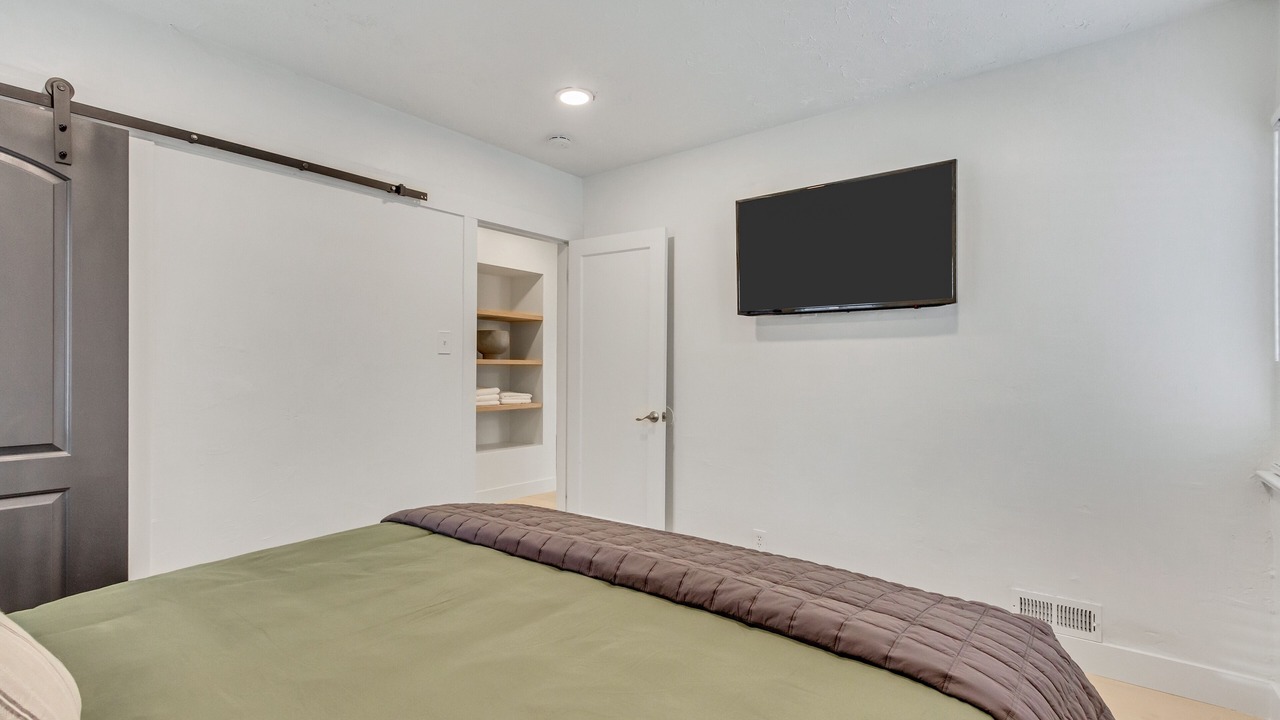 Photo of Bedroom in Millcreek