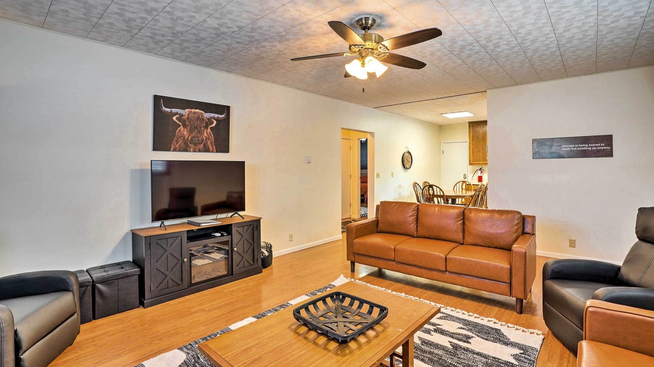 Photo of Livingroom in Medora