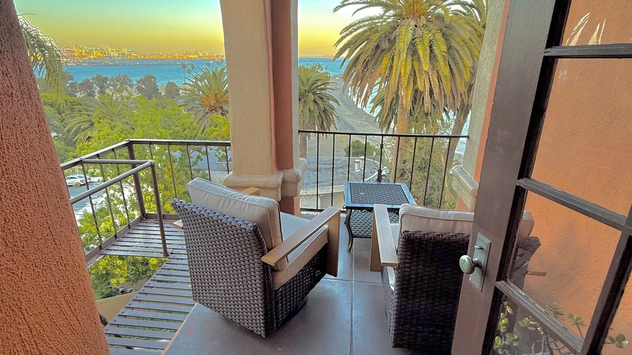 Photo of Patio Balcony in Fort MacArthur