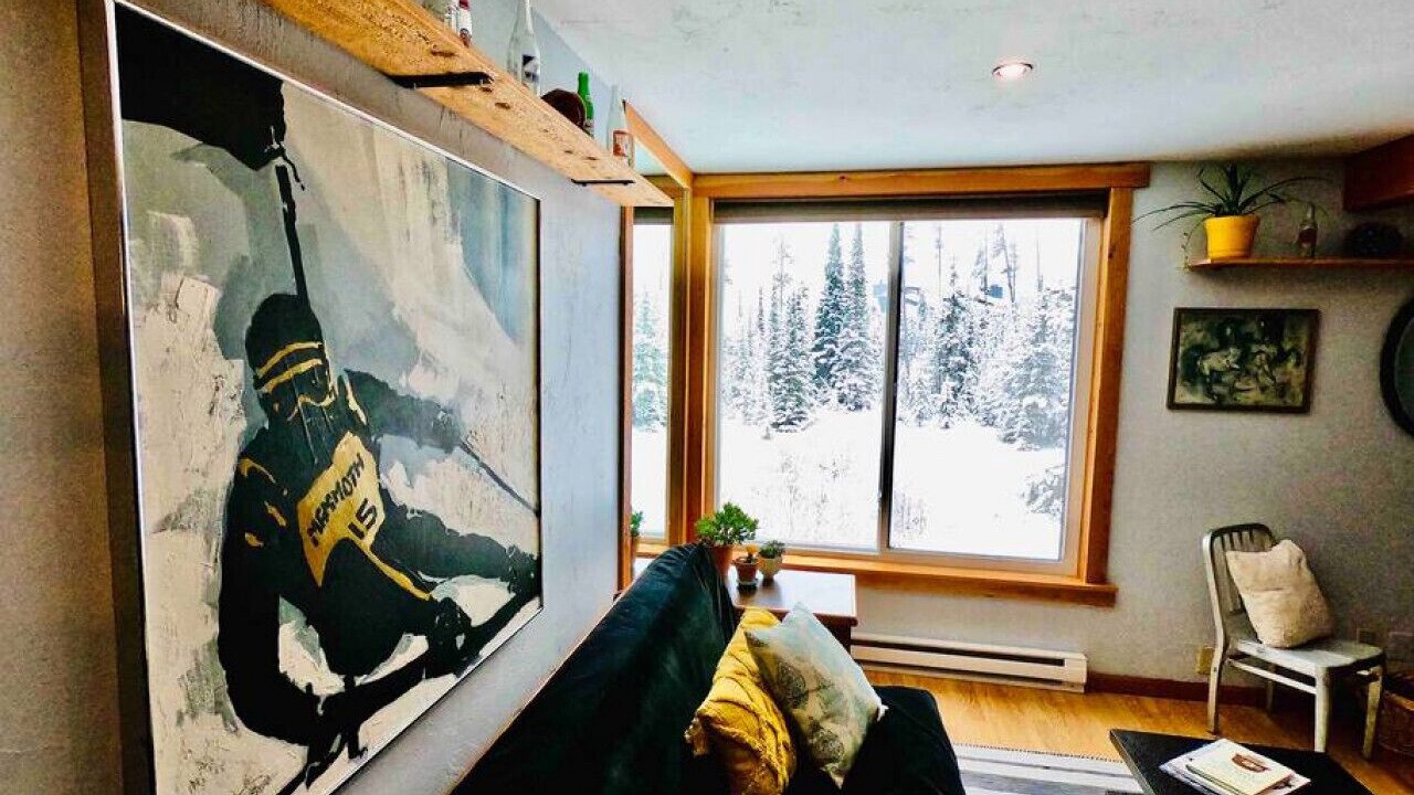 Photo of Livingroom in Big Sky