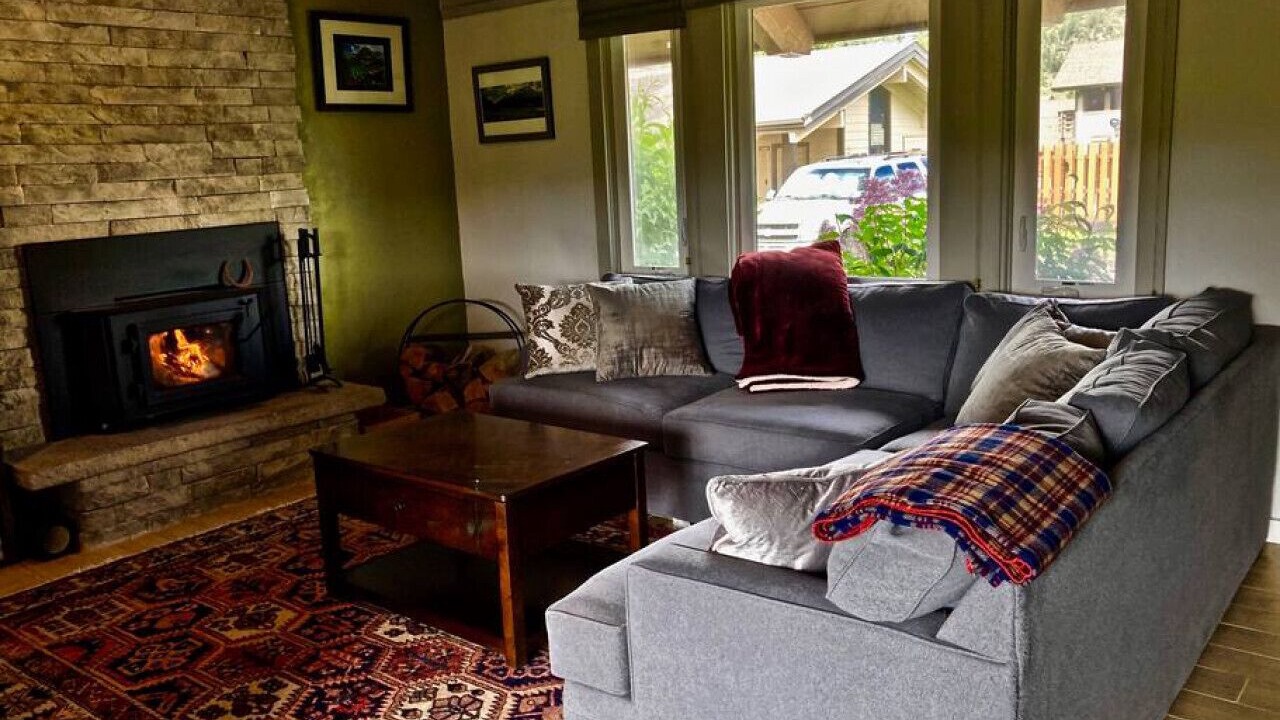 Photo of Livingroom in Big Sky Meadow Village