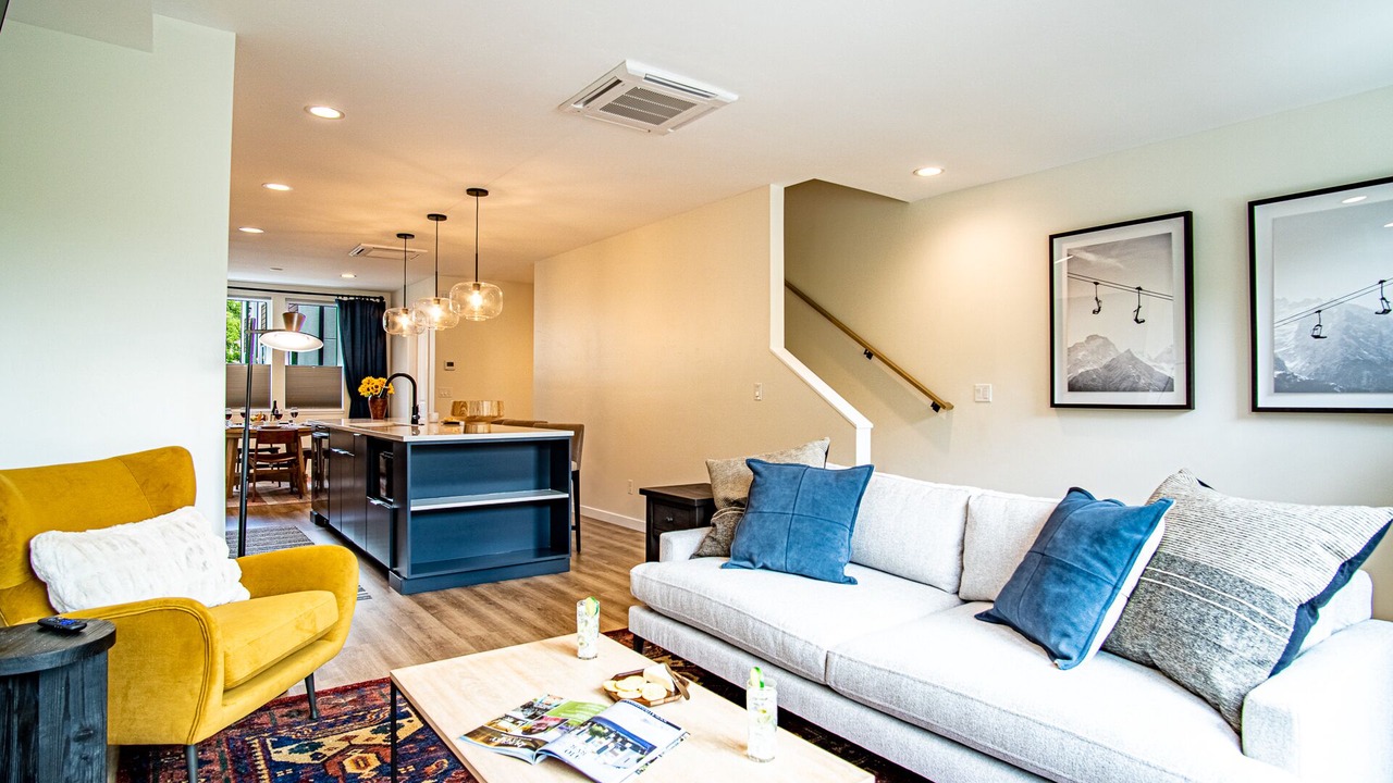 Photo of Livingroom in Hailey