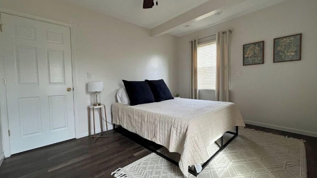 Photo of Bedroom in Ashland
