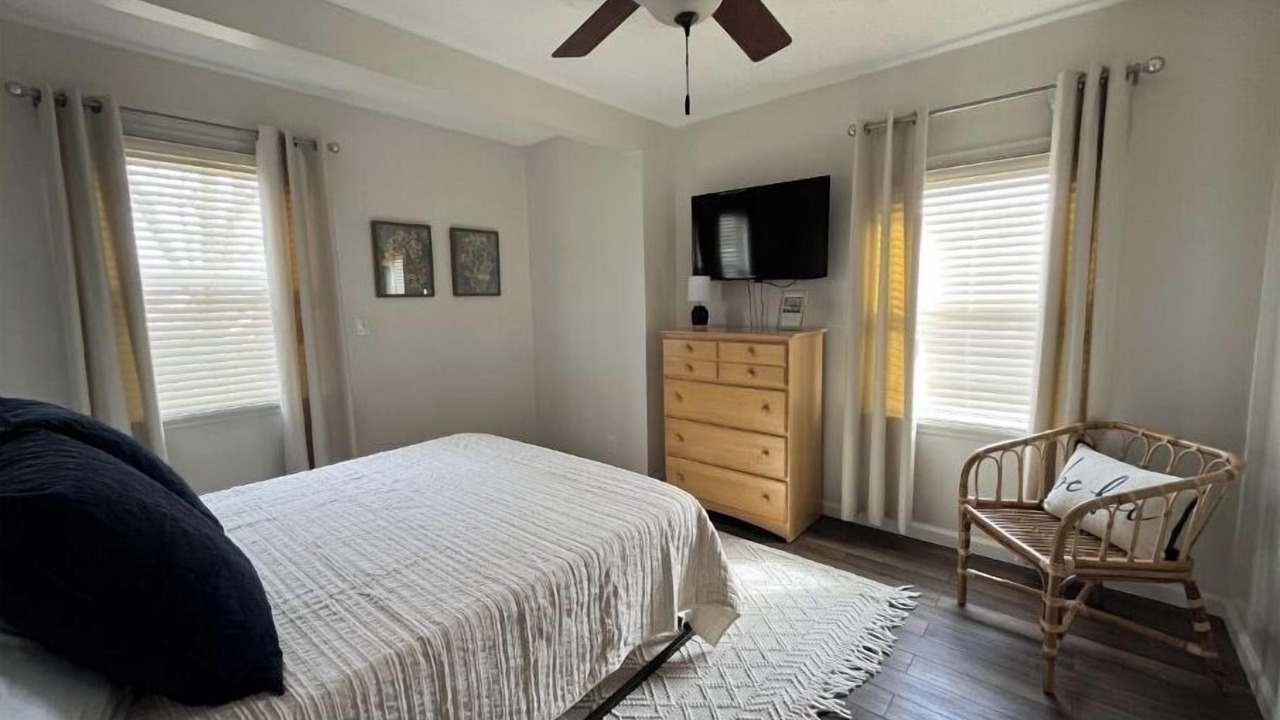 Photo of Bedroom in Ashland