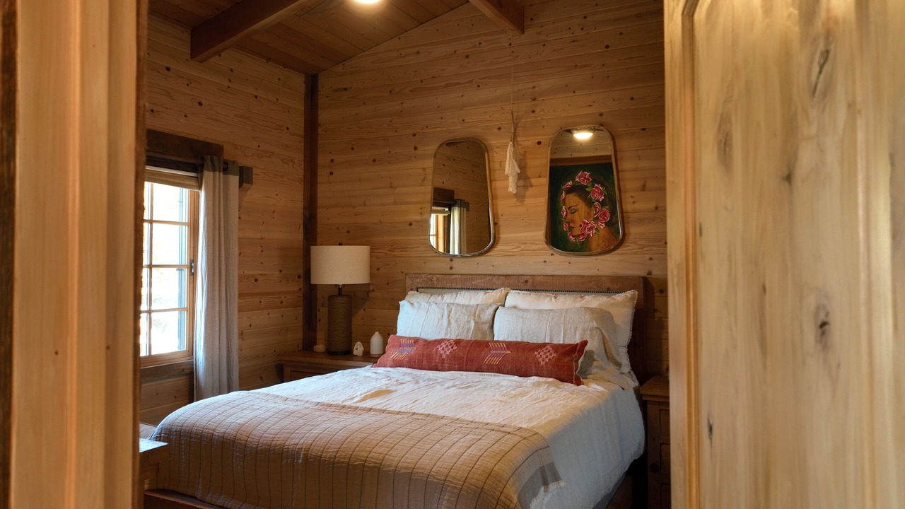 Photo of Bedroom in Covenant