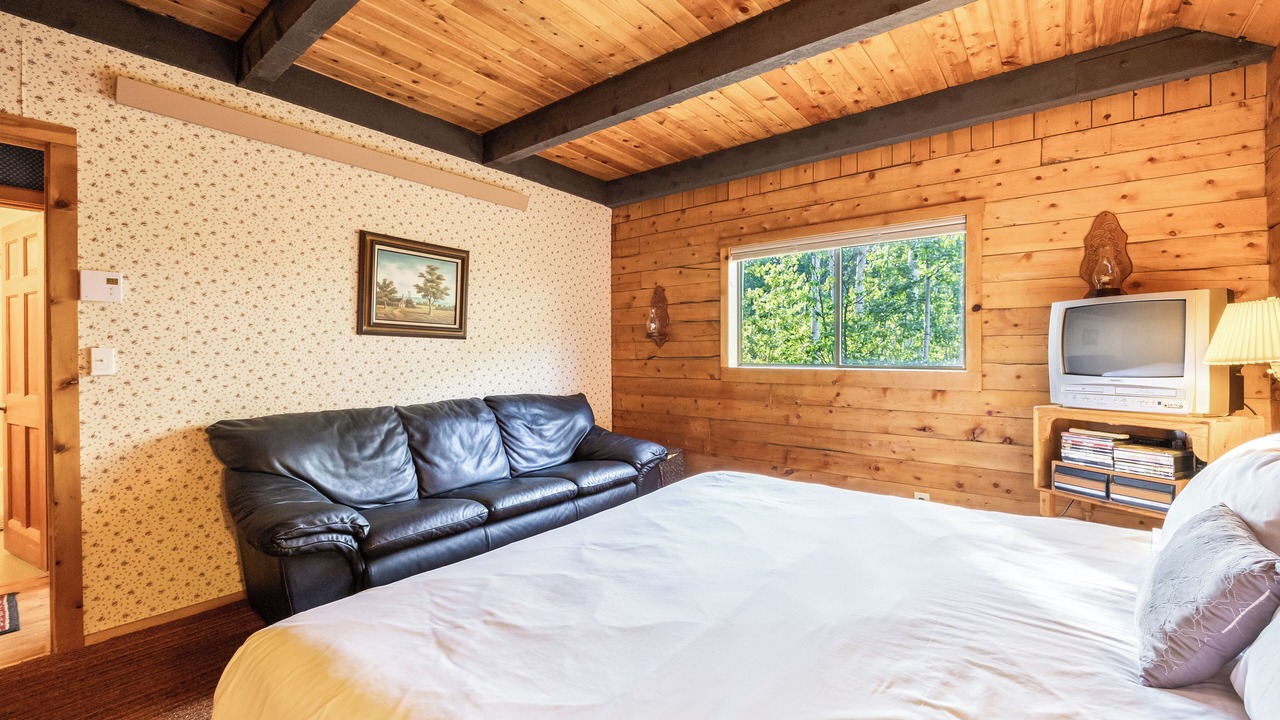 Photo of Bedroom in Star Valley Ranch