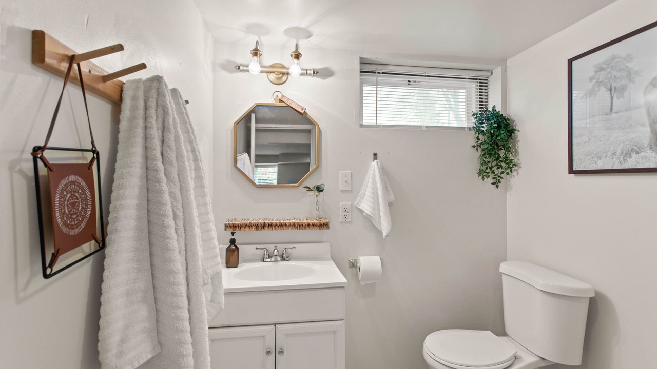 Photo of Bathroom in Garden District