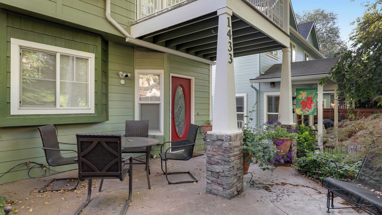 Photo of Outdoor in East End