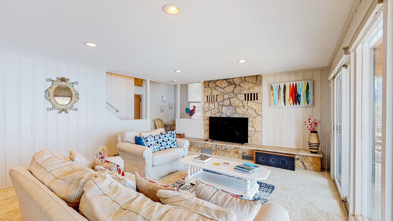 Photo of Livingroom in Clarksville