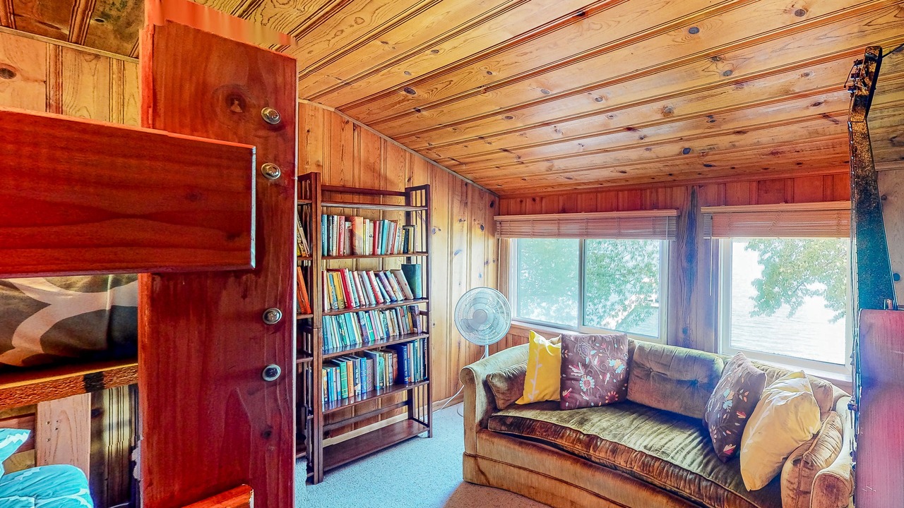 Photo of Livingroom in Clarksville