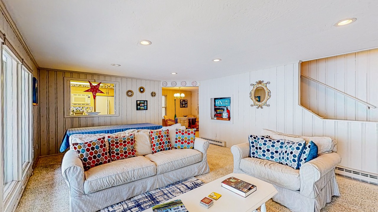 Photo of Livingroom in Clarksville