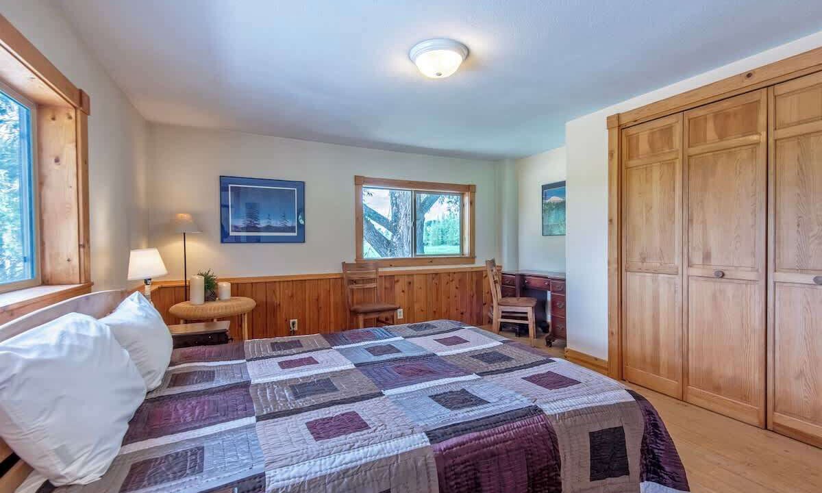 Photo of Bedroom in Tetonia