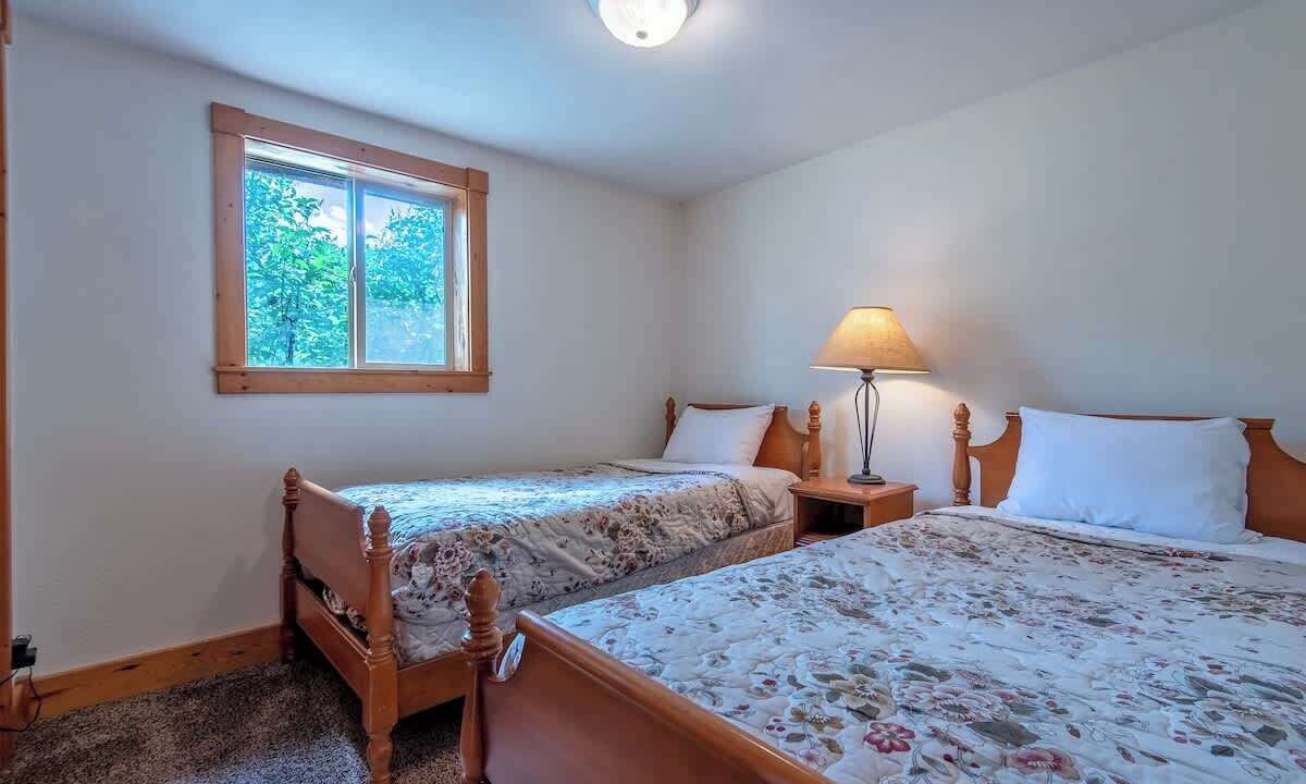 Photo of Bedroom in Tetonia