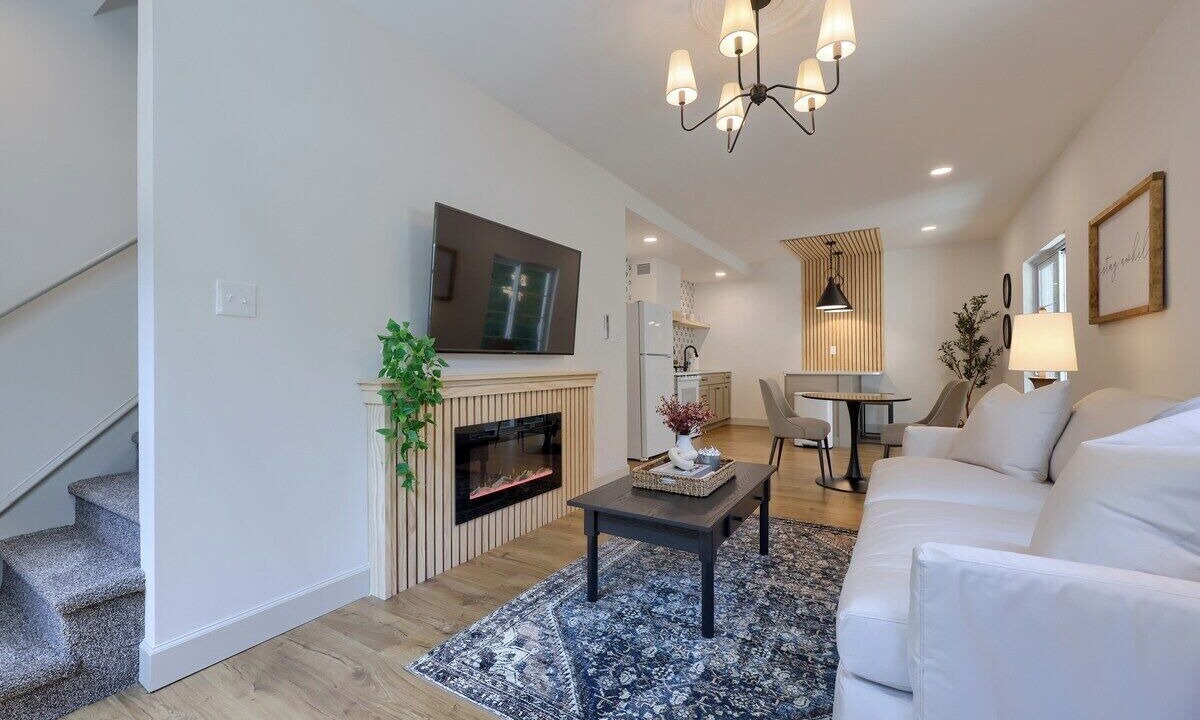 Photo of Livingroom in Elizabethtown