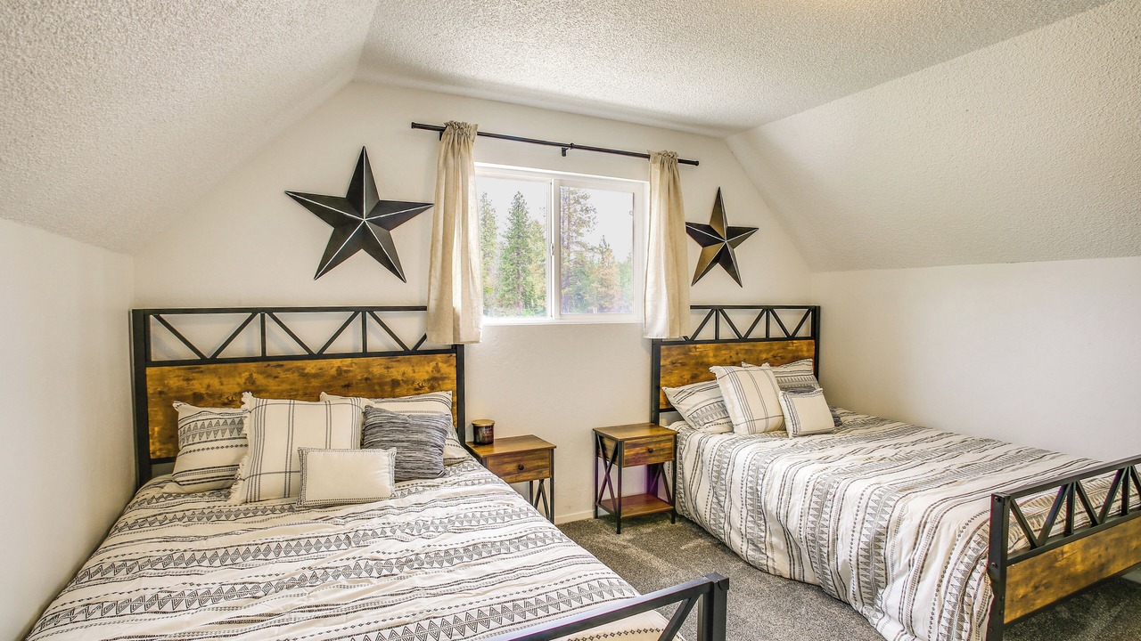Photo of Bedroom in Spirit Lake