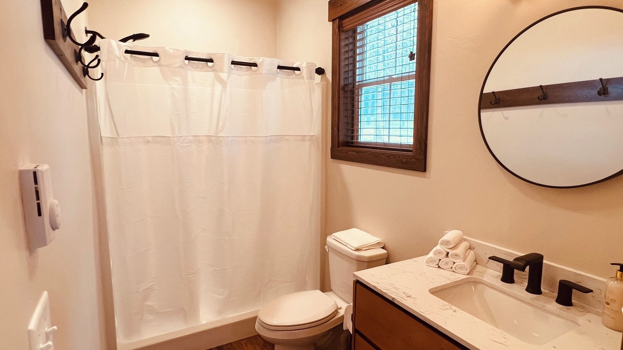 Photo of Bathroom in Lakeside