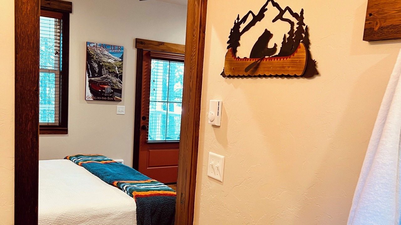 Photo of Bedroom in Lakeside