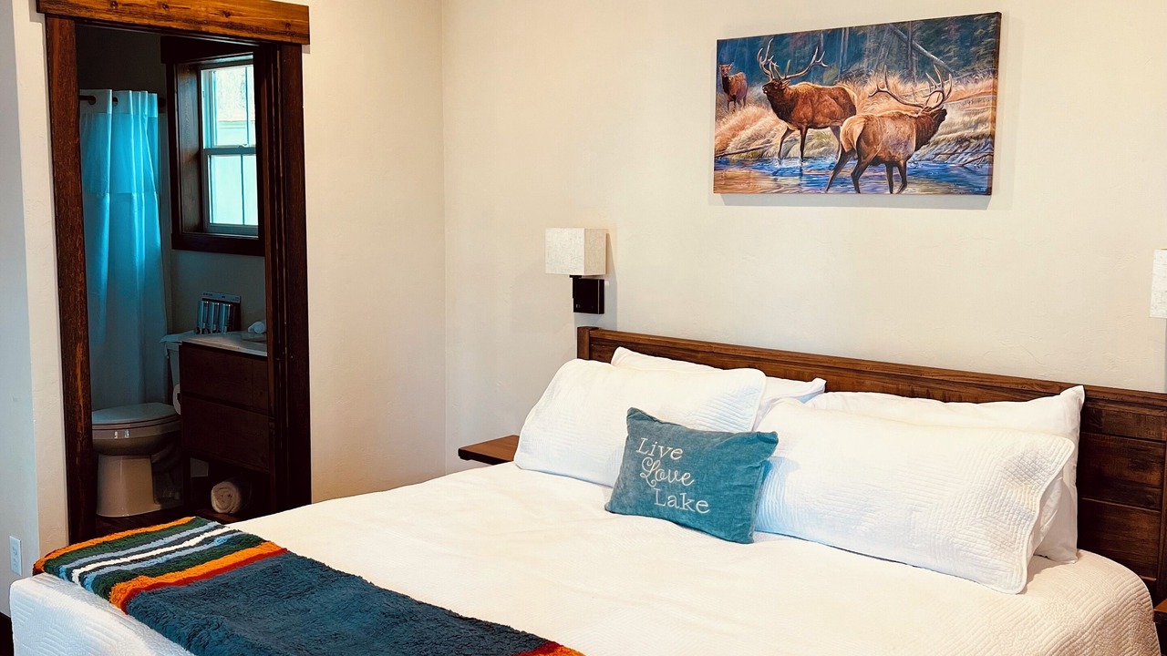 Photo of Bedroom in Lakeside