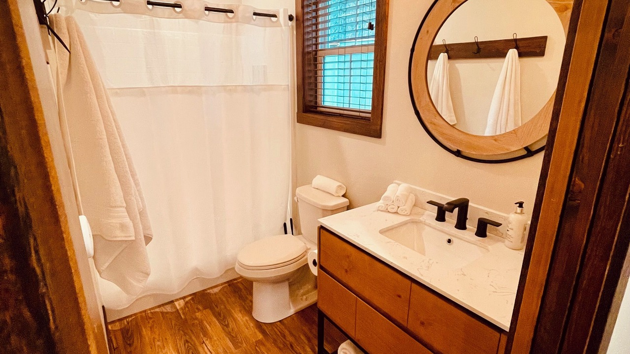 Photo of Bathroom in Lakeside