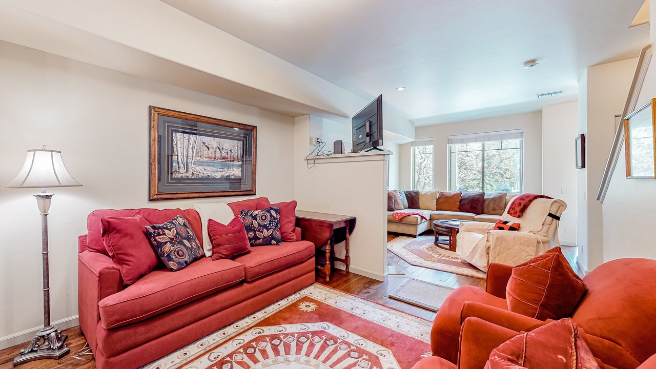 Photo of Livingroom in Hailey