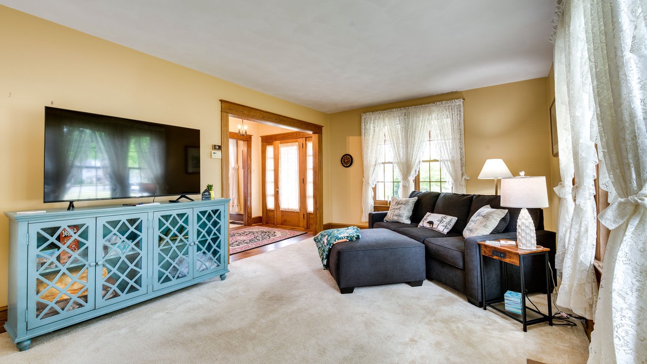 Photo of Livingroom in Williamsport