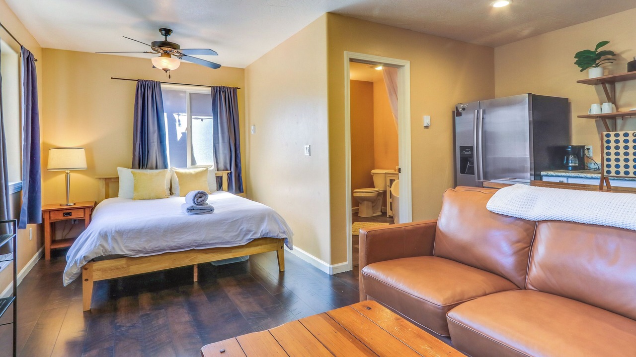 Photo of Bedroom in Garden District