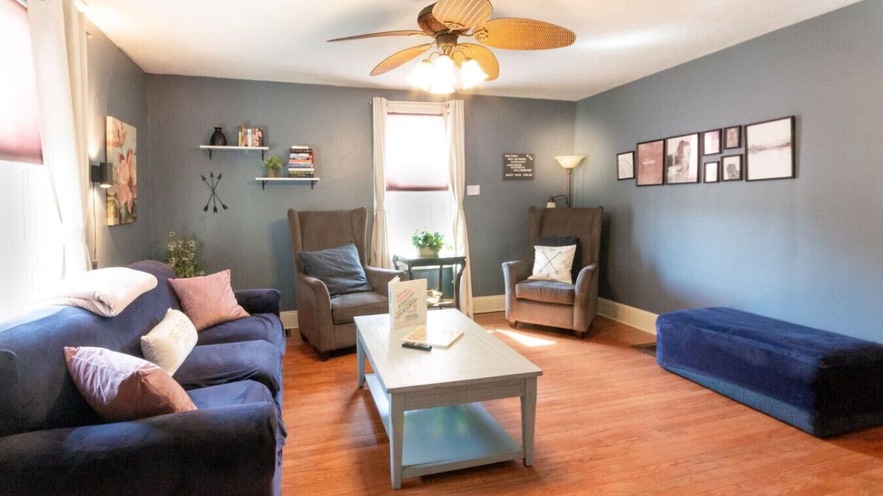 Photo of Livingroom in Massillon
