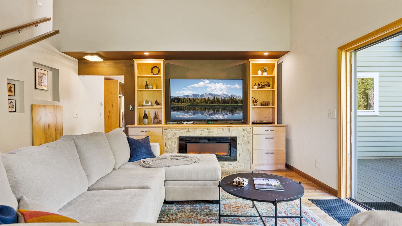 Photo of Bedroom in West Glacier