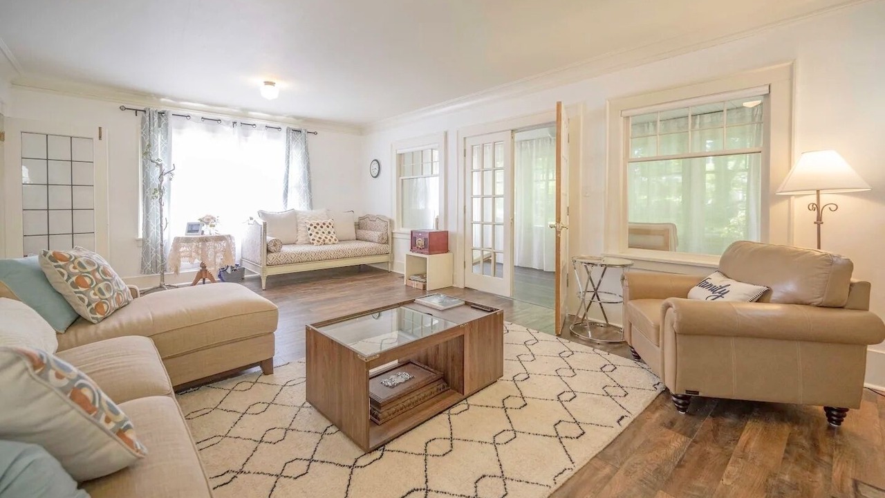 Photo of Bedroom in University District