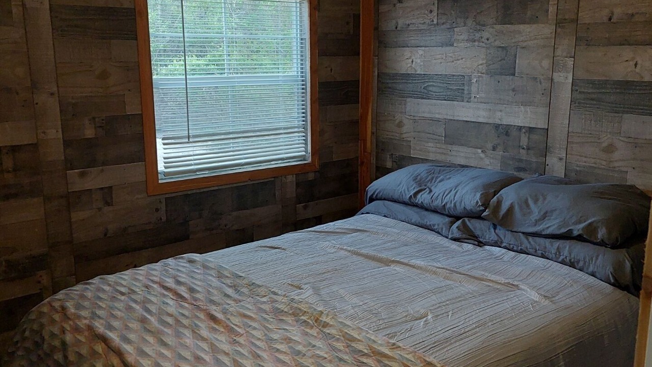Photo of Bedroom in Yellville