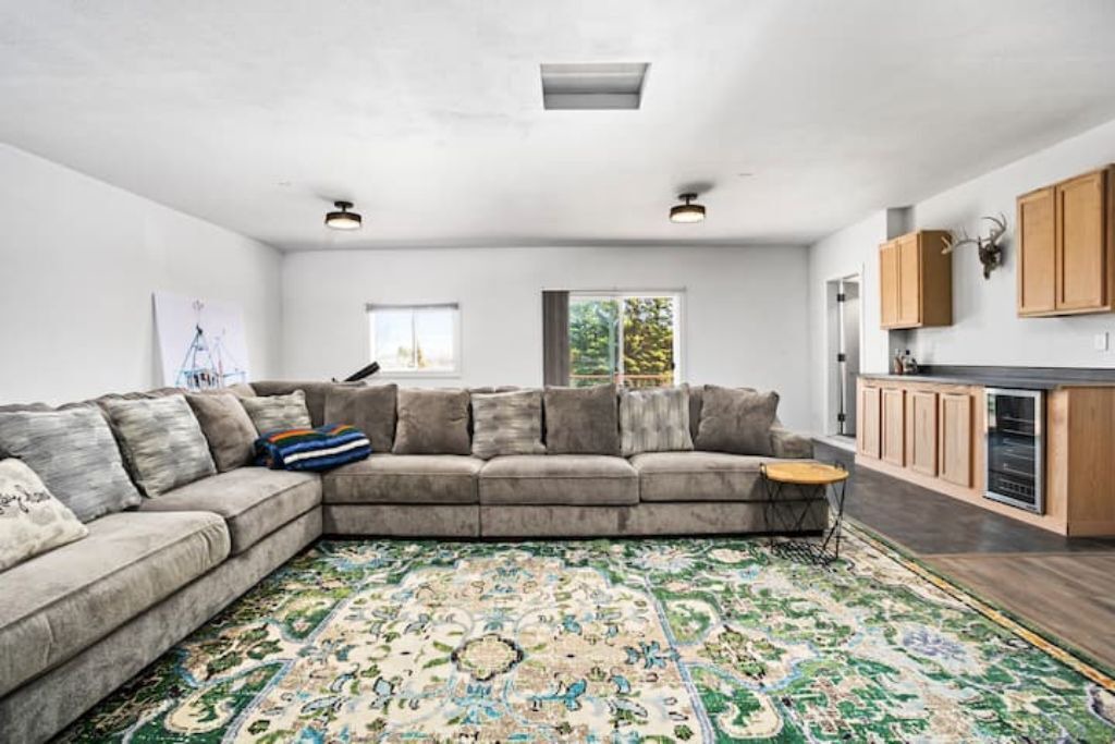 Photo of Livingroom in McLean County