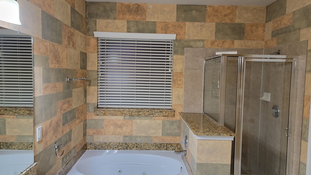 Photo of Bathroom in Clodine